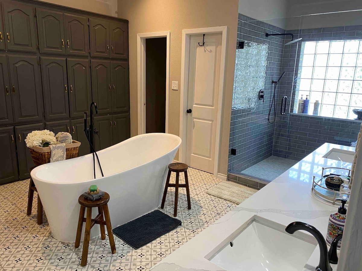 Primary bath