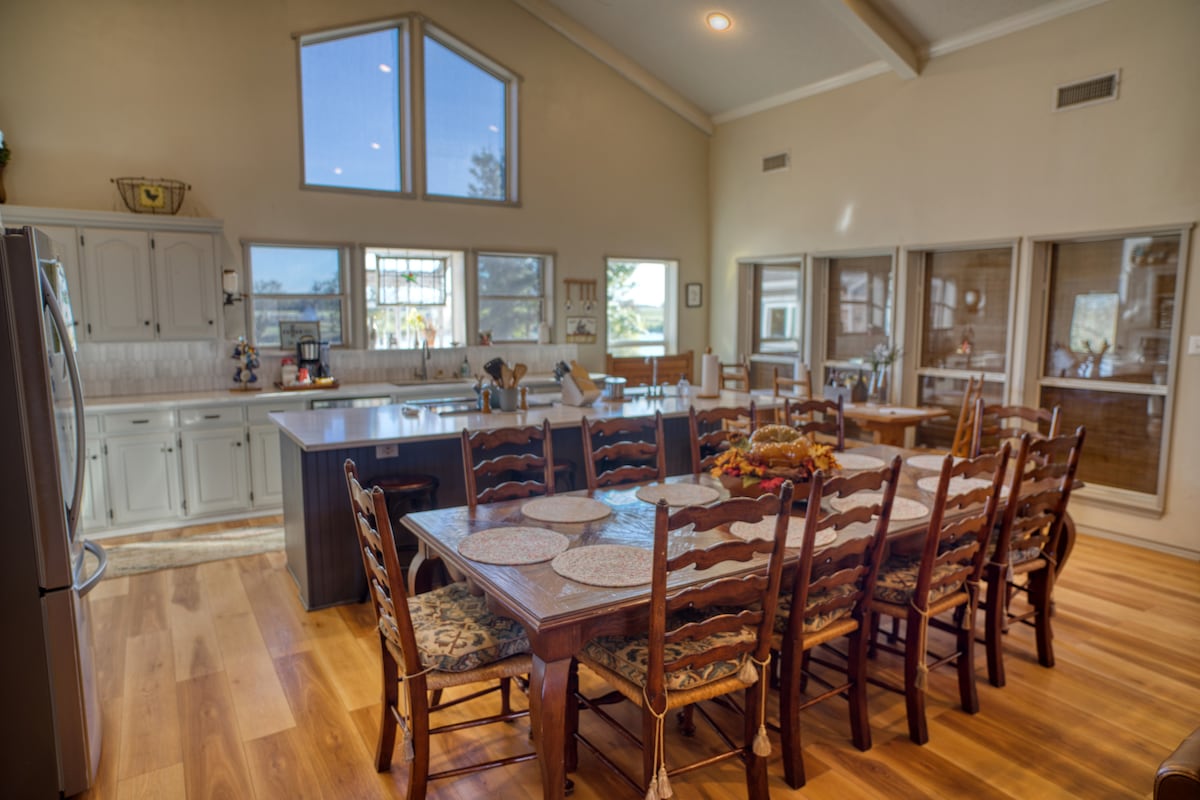 Great room dining