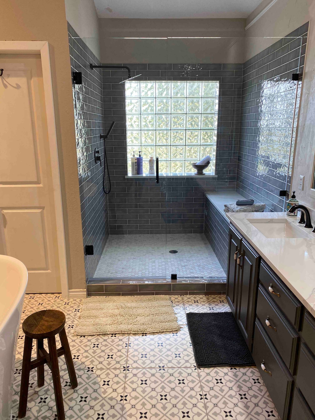 Guest bath