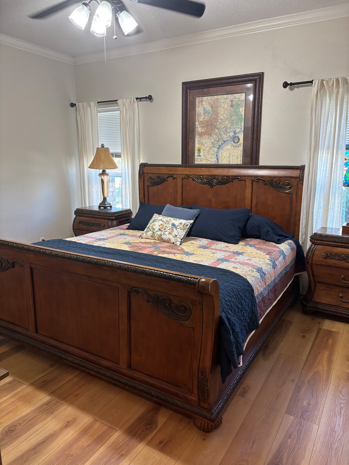 Guest bedroom