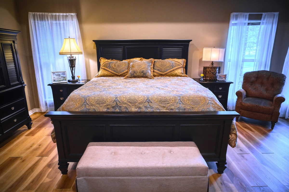 Bedroom suite