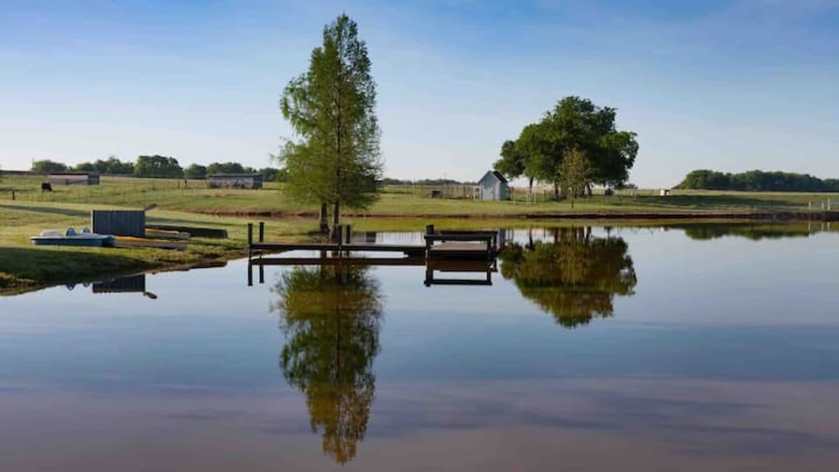 Fishing pond & dock
